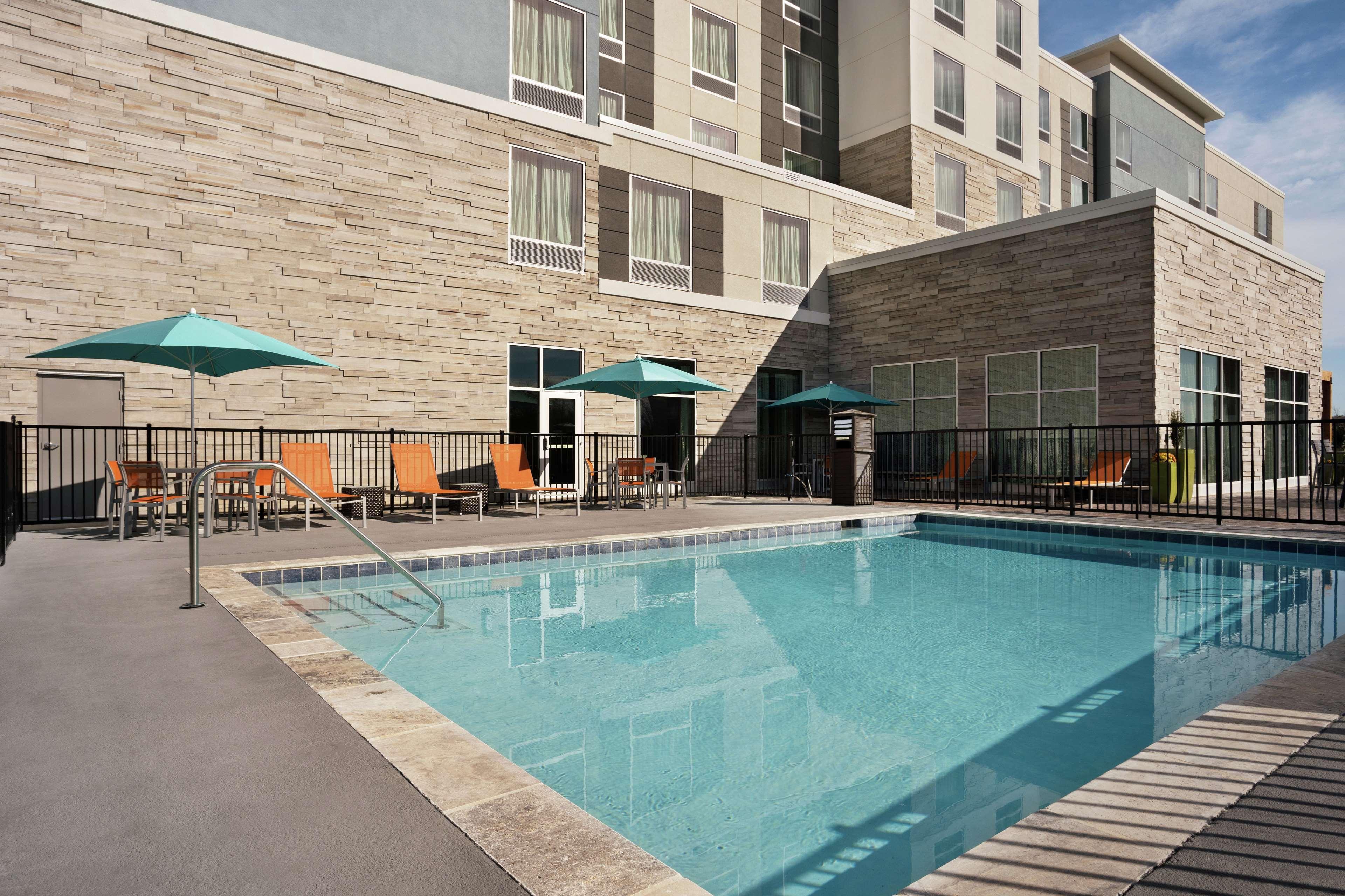 Homewood Suites By Hilton Florence Bagian luar foto