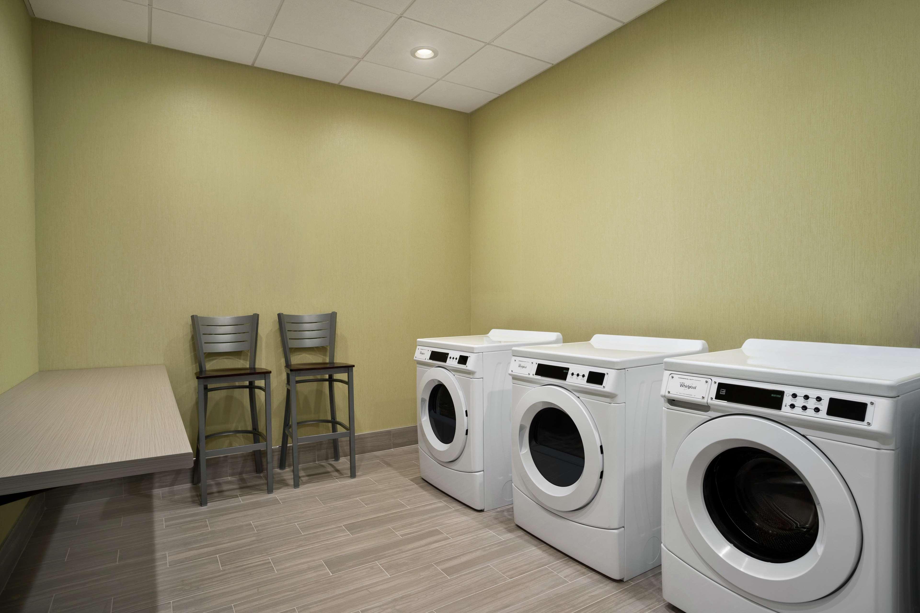Homewood Suites By Hilton Florence Bagian luar foto