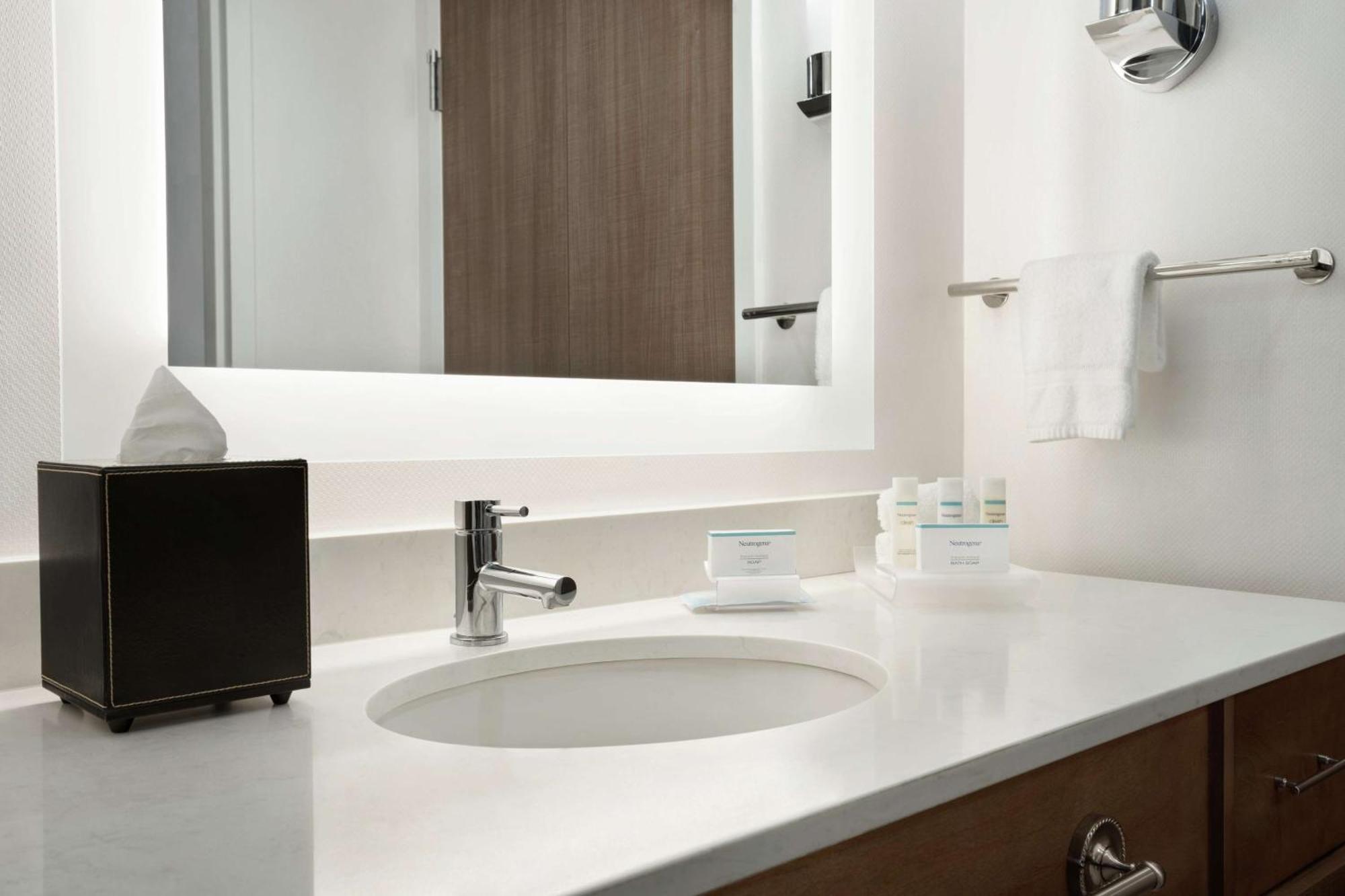 Homewood Suites By Hilton Florence Bagian luar foto