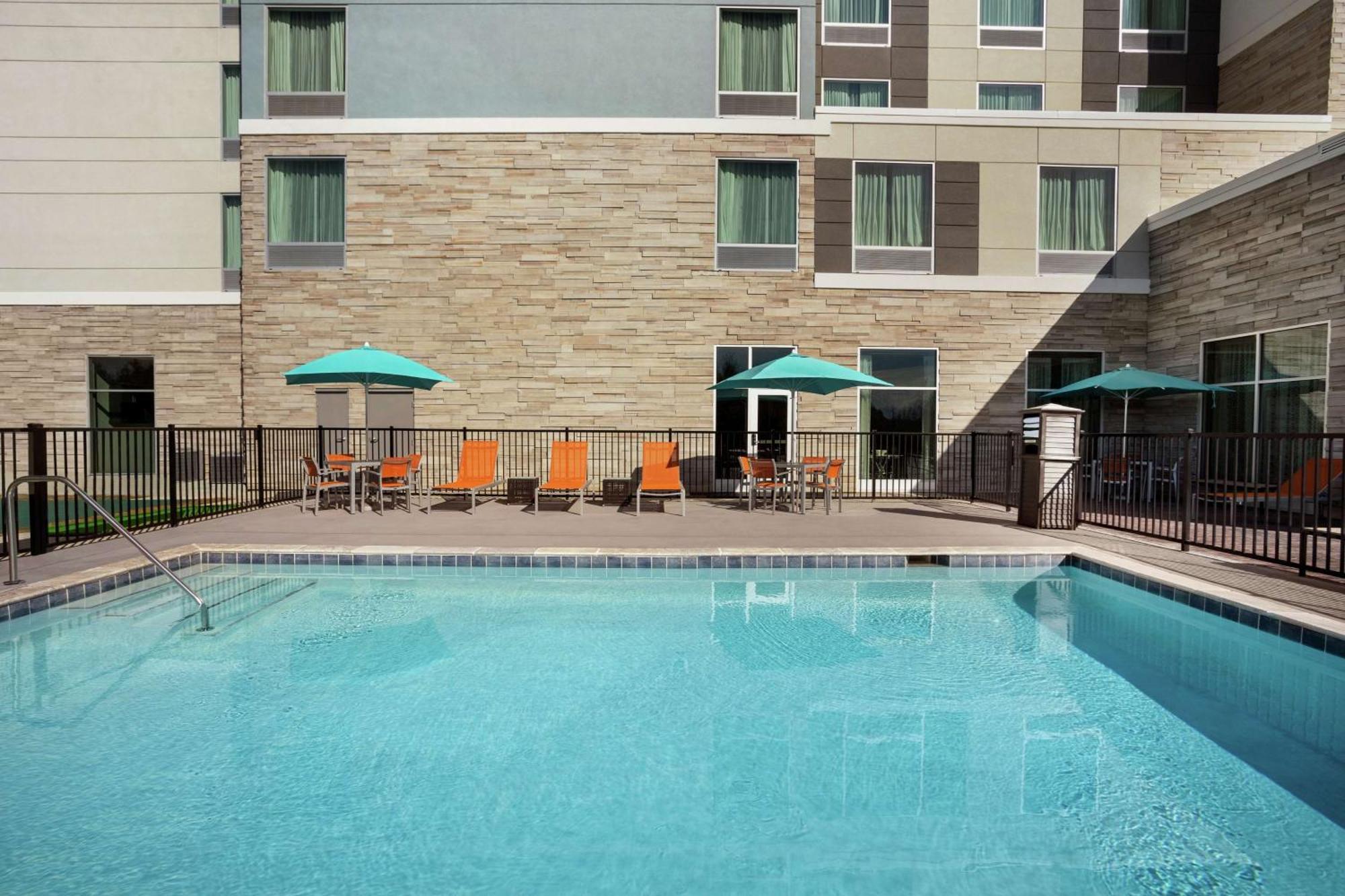 Homewood Suites By Hilton Florence Bagian luar foto